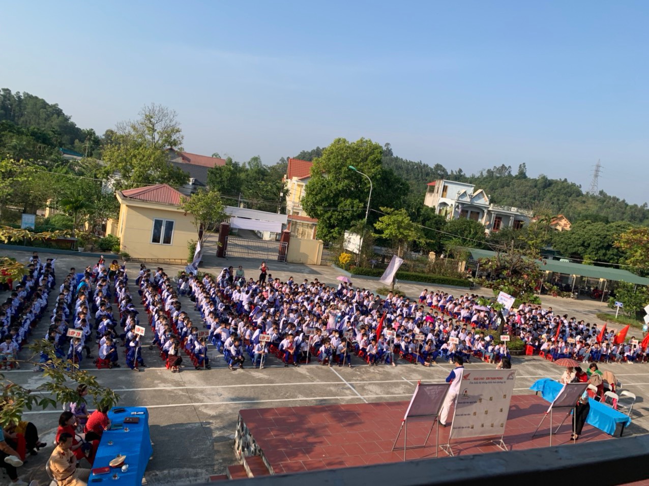 Thanh Hóa: Công an TX Bỉm Sơn tuyên truyền phổ biến pháp luật về an toàn giao thông đường bộ